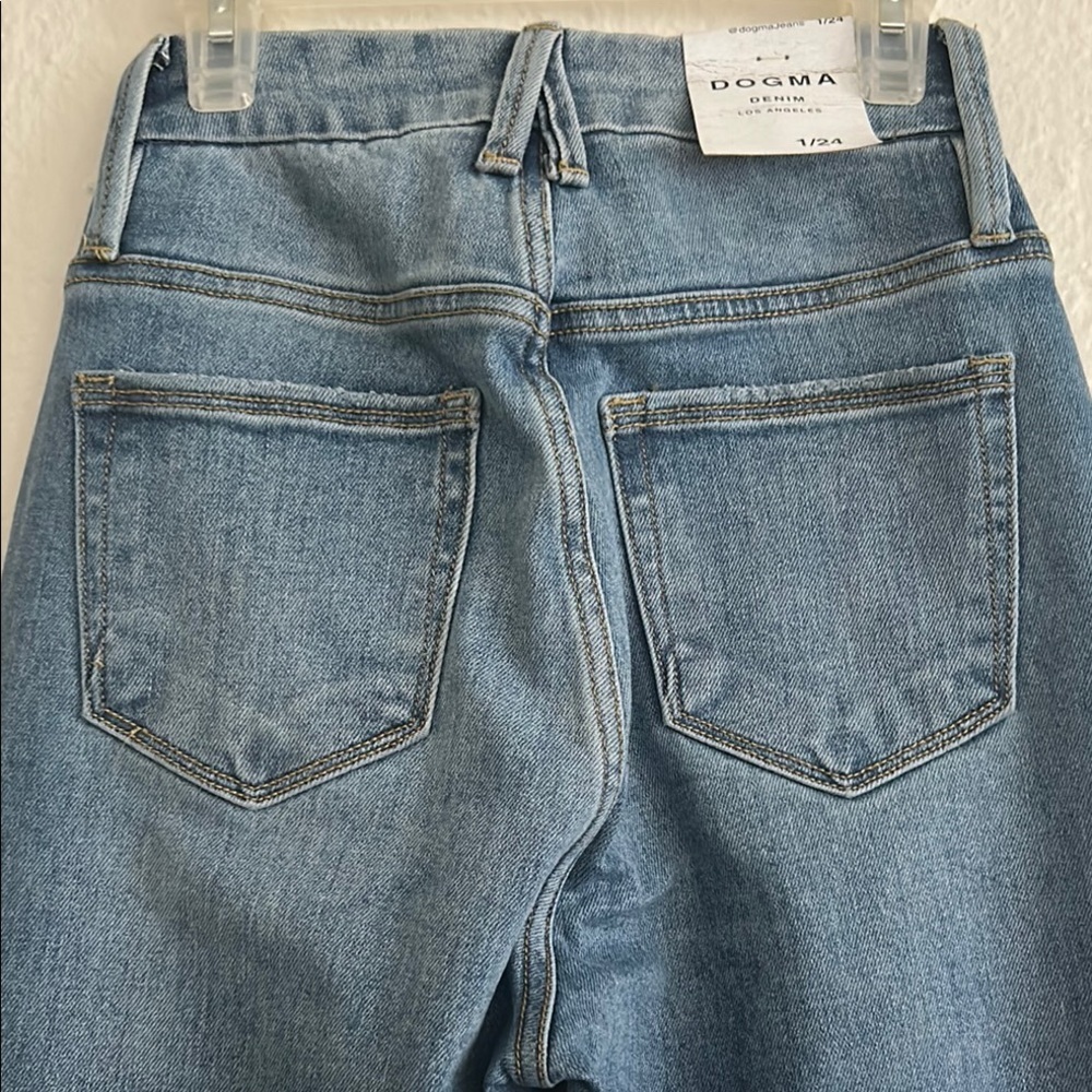Trendy Blue Flare Jeans - Picture 5 of 12